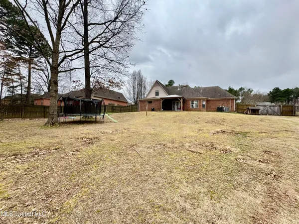$379,900 | 5608 Marlin Place, Olive Branch, MS 38654