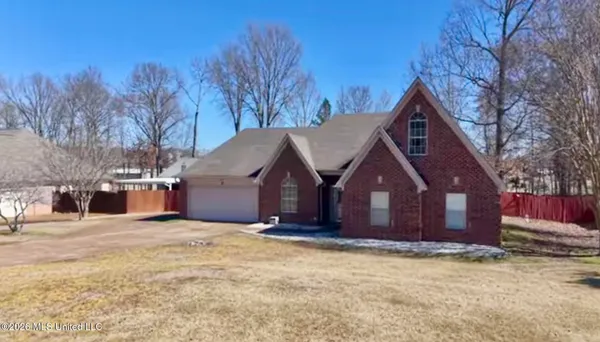$379,900 | 5608 Marlin Place, Olive Branch, MS 38654