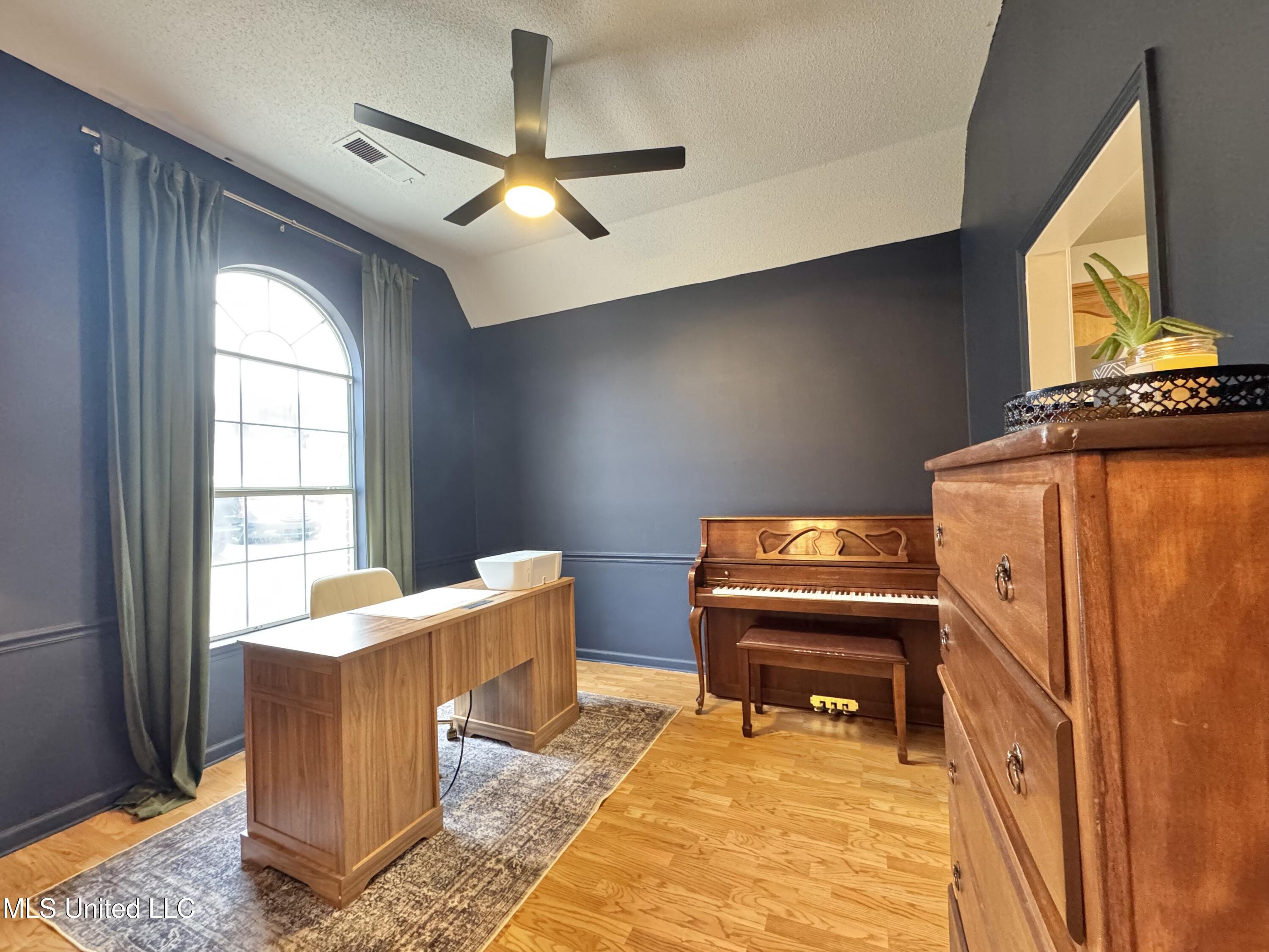 5608 Marlin Place Olive Branch, MS 38654 - Photo 7 of 48 IMG_5343