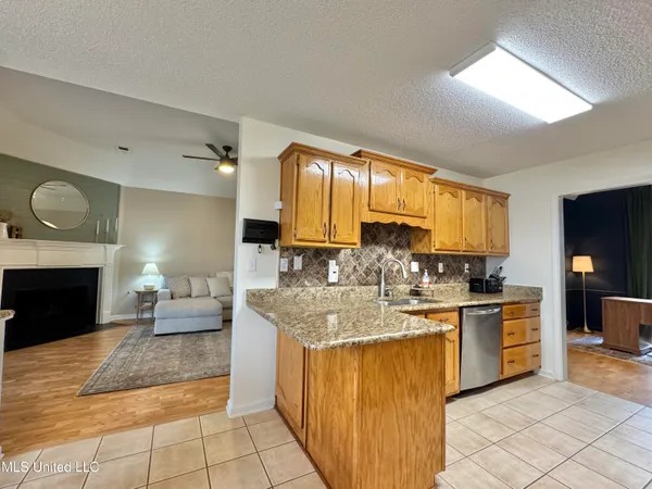 $379,900 | 5608 Marlin Place, Olive Branch, MS 38654