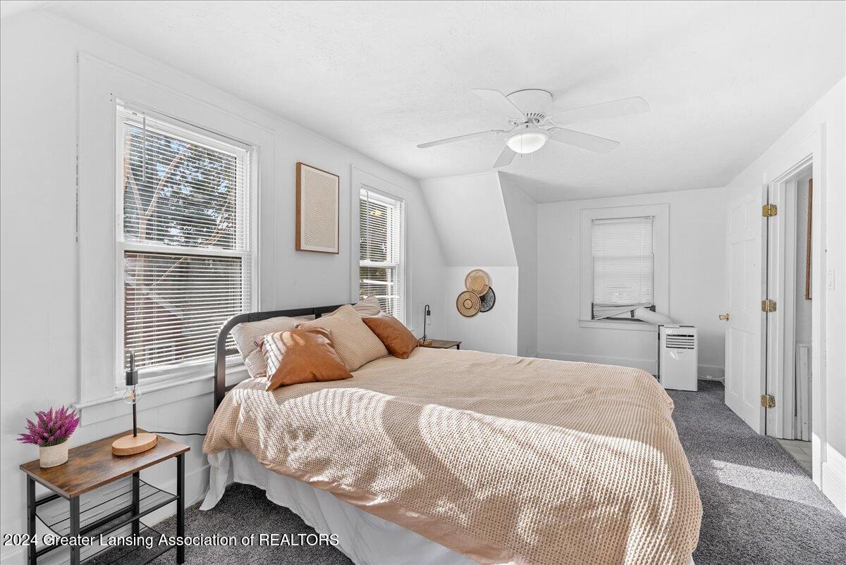 733 Bretton Road Lansing, MI 48917 - Photo 16 of 39 29-Media Jett - 29