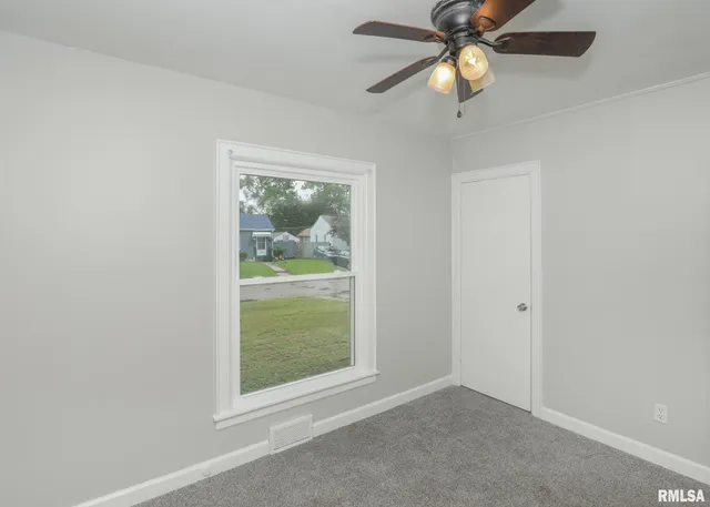 $85,000 | 955 24th Avenue, Rock Island, IL 61201