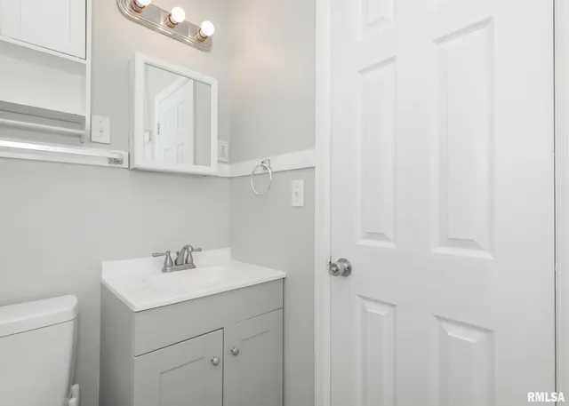 $85,000 | 955 24th Avenue, Rock Island, IL 61201