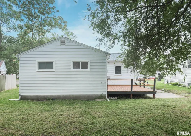 $85,000 | 955 24th Avenue, Rock Island, IL 61201