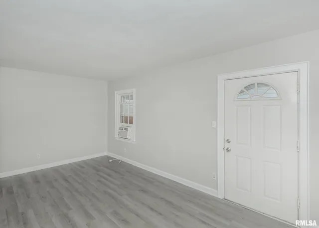 $85,000 | 955 24th Avenue, Rock Island, IL 61201