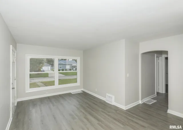 $85,000 | 955 24th Avenue, Rock Island, IL 61201