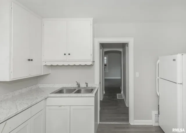 $85,000 | 955 24th Avenue, Rock Island, IL 61201