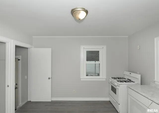 $85,000 | 955 24th Avenue, Rock Island, IL 61201