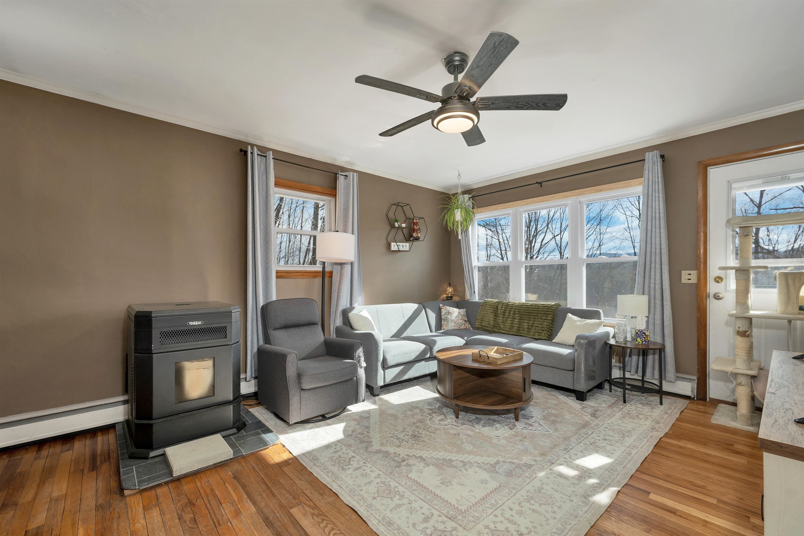 277 Sweden Street Berlin, NH 03570 - Photo 4 of 39