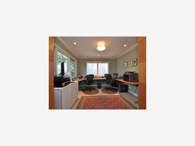 690 Riverside Drive Los Altos, CA 94024 - Photo 8 of 9 Gallery Image 8