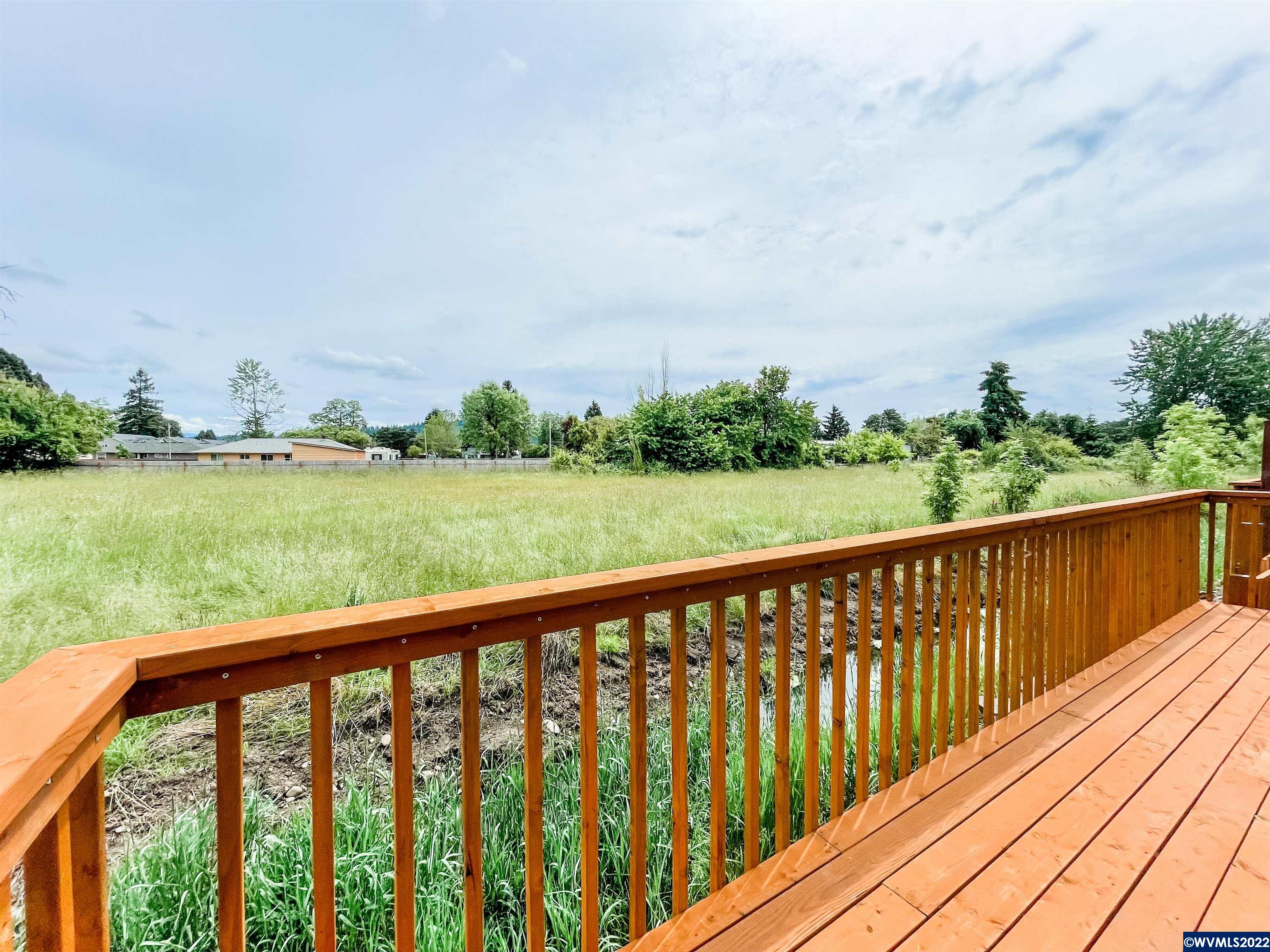 1925 Stoltz Hill Road Lebanon, OR 97355 - Photo 14 of 17 Gallery Image 14