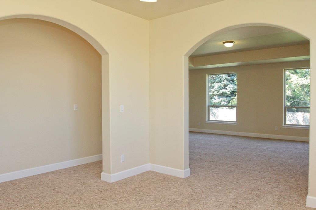 920 North Marcus Road, Unit WINDSOR Spokane Valley, WA 99216 - Photo 9 of 18