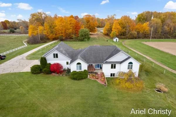 $1,500,000 | 3700 8th Avenue, Hudsonville, MI 49426