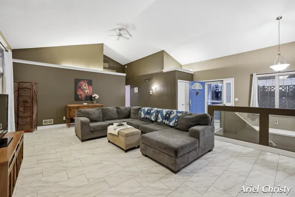 $1,500,000 | 3700 8th Avenue, Hudsonville, MI 49426