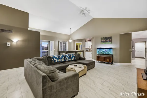 $1,500,000 | 3700 8th Avenue, Hudsonville, MI 49426