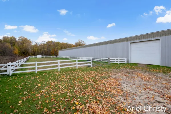 $1,500,000 | 3700 8th Avenue, Hudsonville, MI 49426