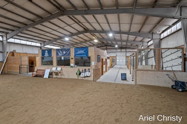 $1,500,000 | 3700 8th Avenue, Hudsonville, MI 49426