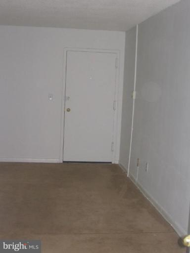 2636 Wade Road Southeast, Unit 11 Washington, DC 20020 - Photo 5 of 9 Living Room