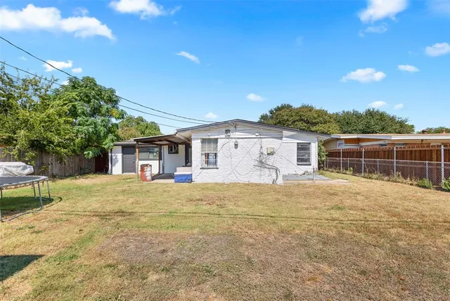 $300,000 | 2920 Pritchett Drive, Irving, TX 75061