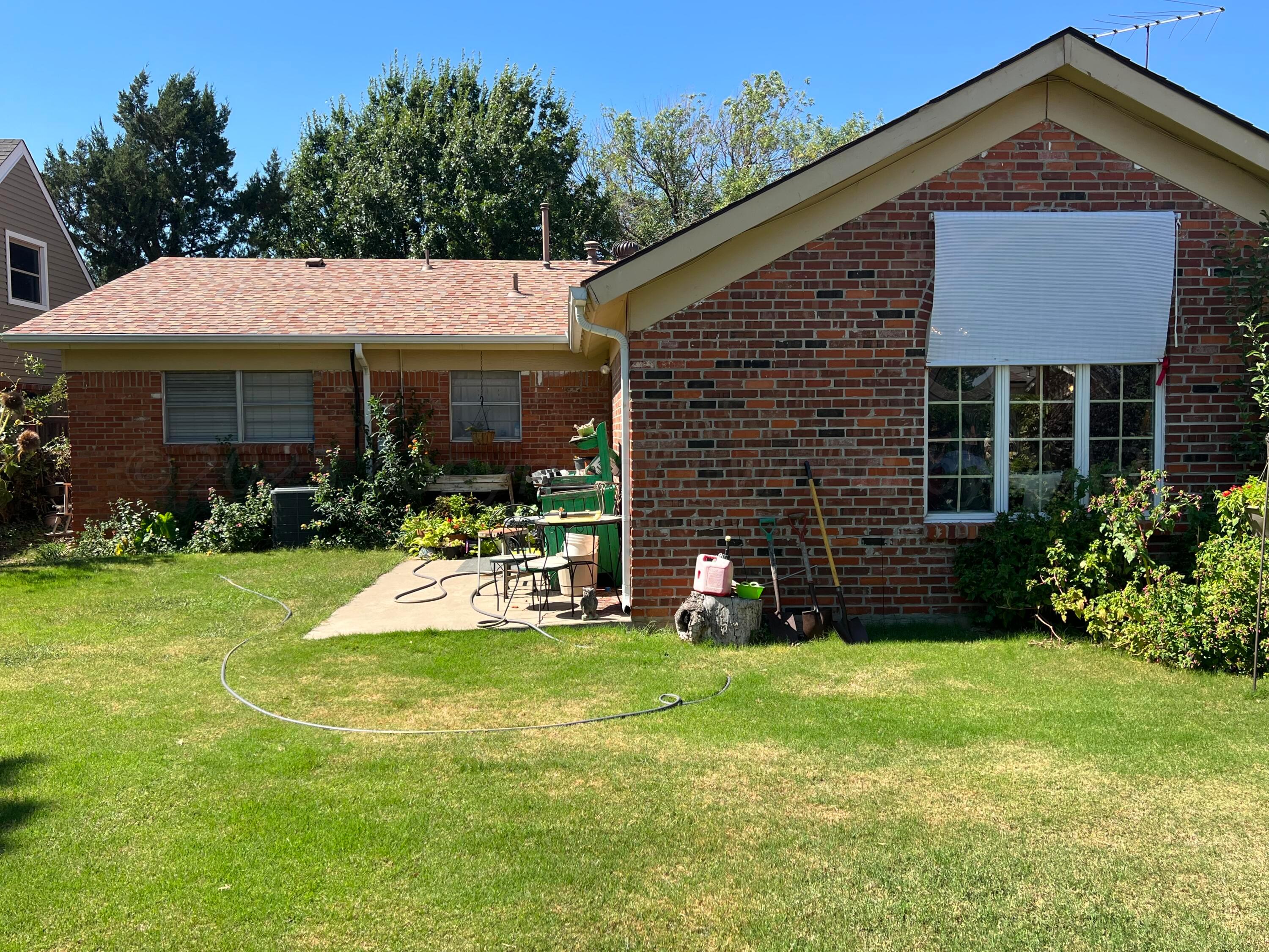 1505 Pellinore Street Borger, TX 79007 - Photo 63 of 73 a view of a yard in front of house