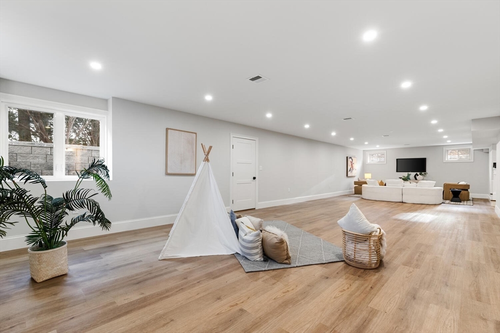 45 Webster Road Lexington, MA 02421 - Photo 38 of 42