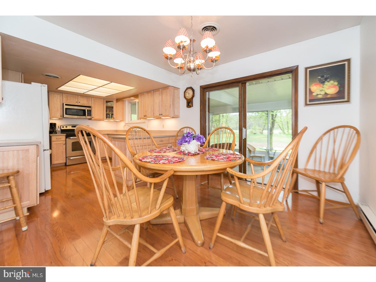 927 Fairmont Road Riegelsville, PA 18077 - Photo 5 of 17 Dining Room