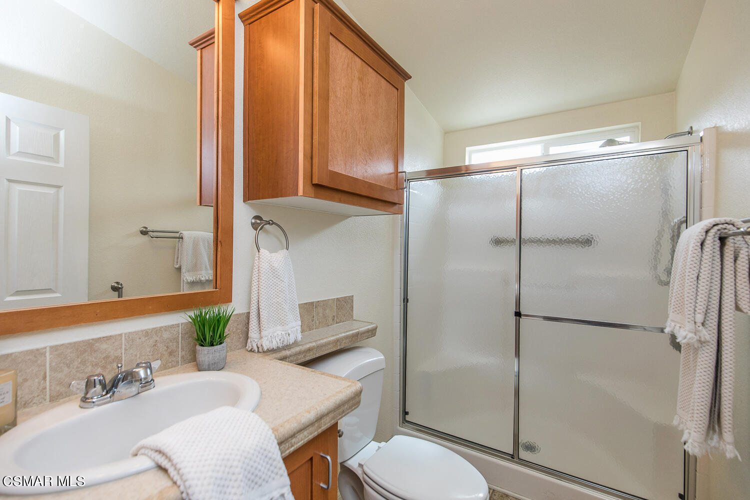 195 Tierra Rejada Road, Unit 163 Simi Valley, CA 93065 - Photo 12 of 23 Tierra Rejada 163 12-012-014-1500x1000