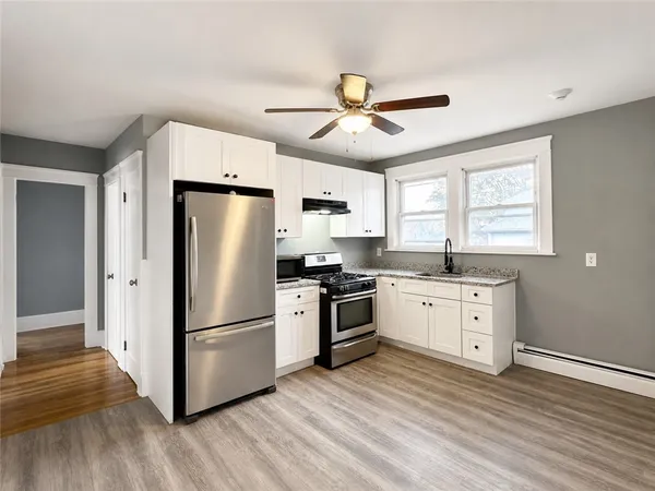 $1,800 | 1003 Atwells Avenue, Unit 2, Providence, RI 02909