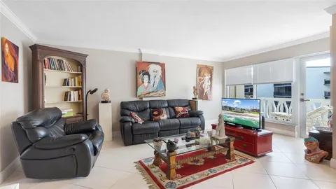 $369,999 | 1169 Hillsboro Mile, Unit 717, Hillsboro Beach, FL 33062