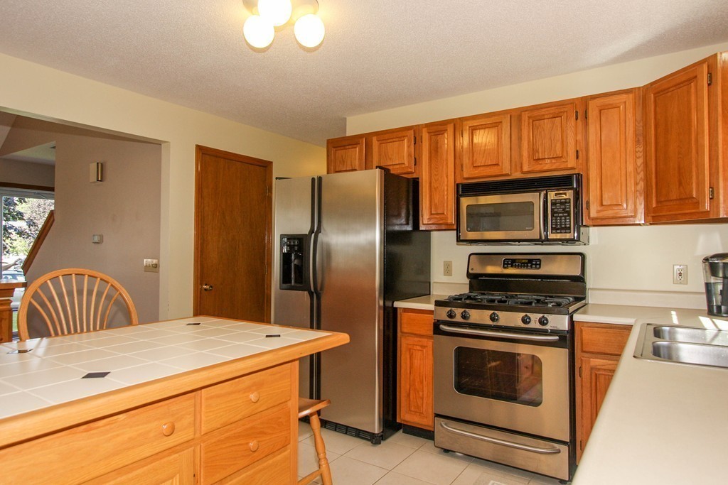 31 Winterset Drive Springfield, MA 01129 - Photo 13 of 30 Gallery Image 13