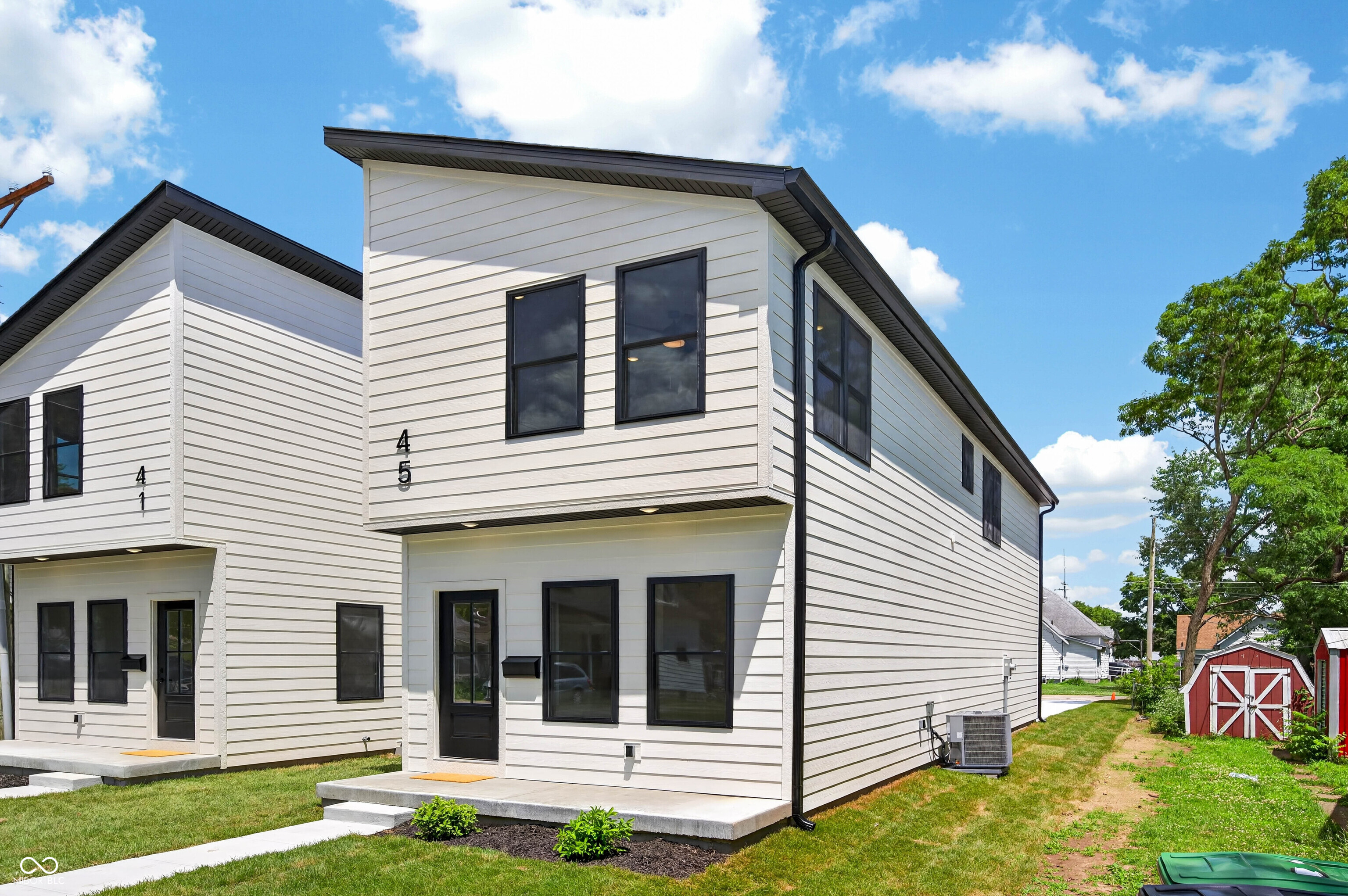 45 South Beatty Street Columbus, IN 47201 - Photo 2 of 70