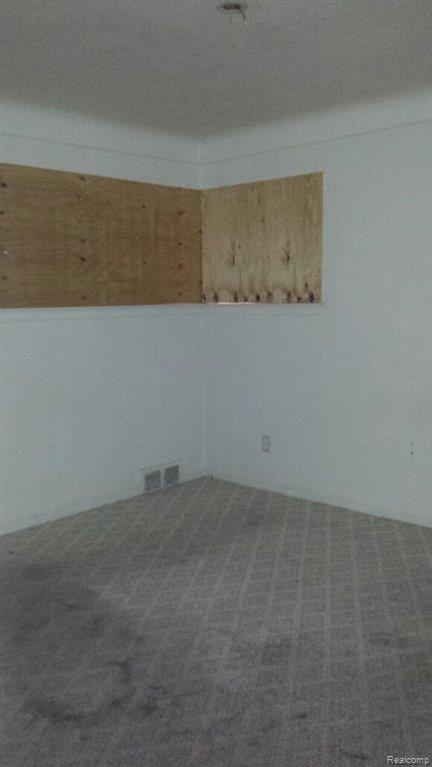 19420 Lahser Road Detroit, MI 48219 - Photo 8 of 10 BEDROOM 3.jpg