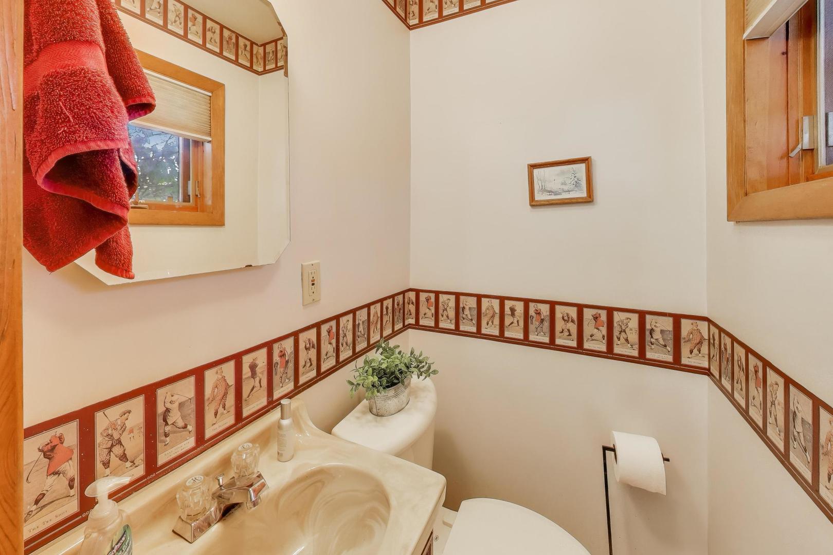 316 Linden Road Northbrook, IL 60062 - Photo 13 of 40