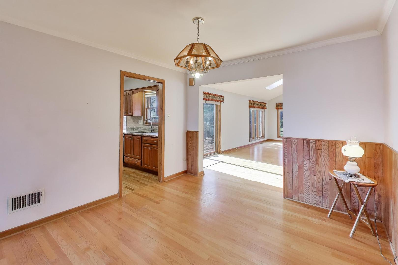 316 Linden Road Northbrook, IL 60062 - Photo 6 of 40