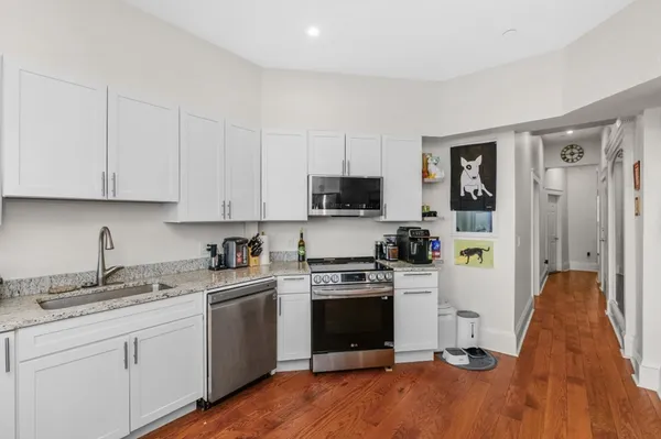 $6,500 | 25 Bay State Road, Unit 2, Boston, MA 02215