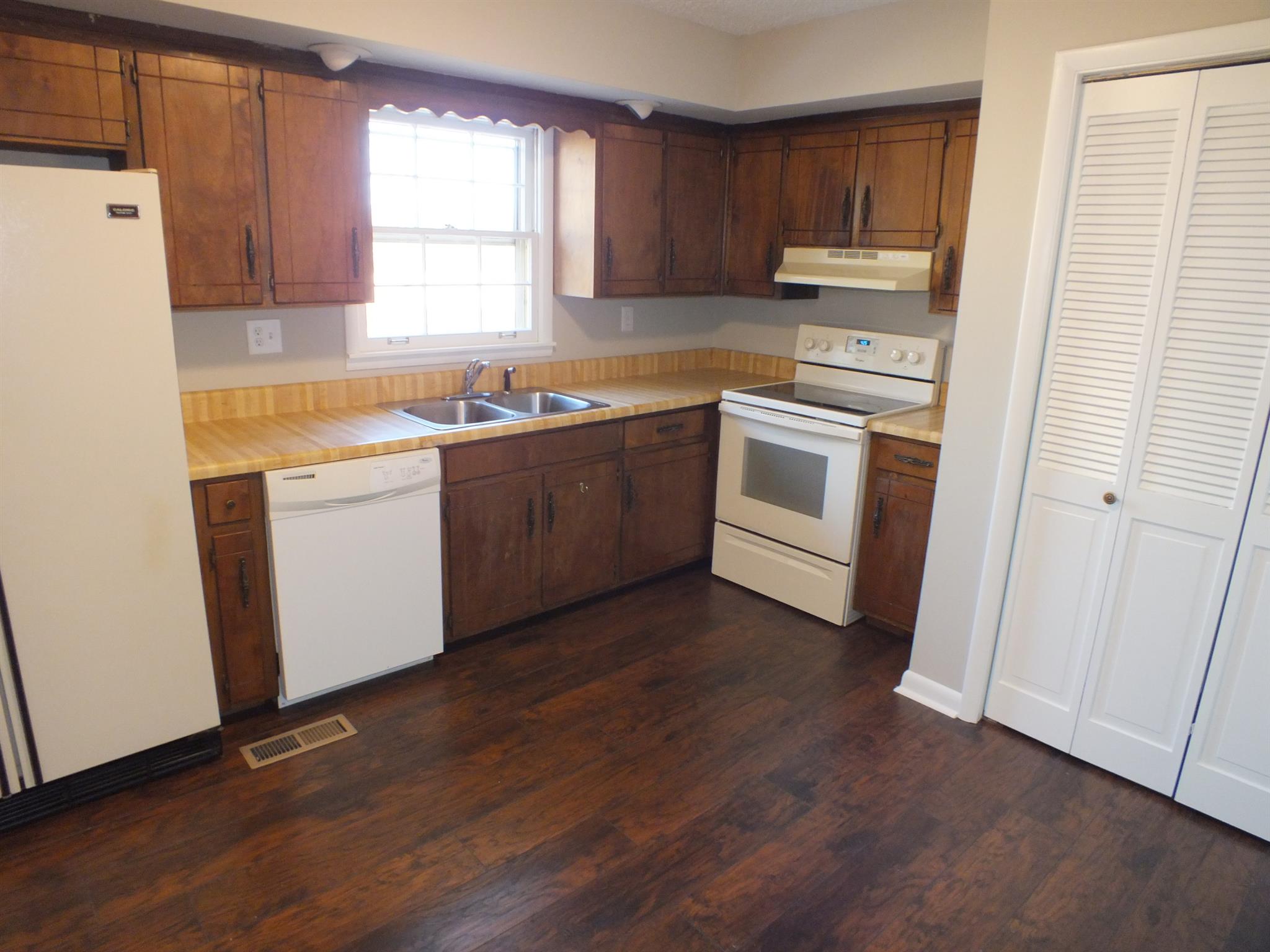 891 Coleman Road Murfreesboro, TN 37127 - Photo 5 of 15 Gallery Image 5