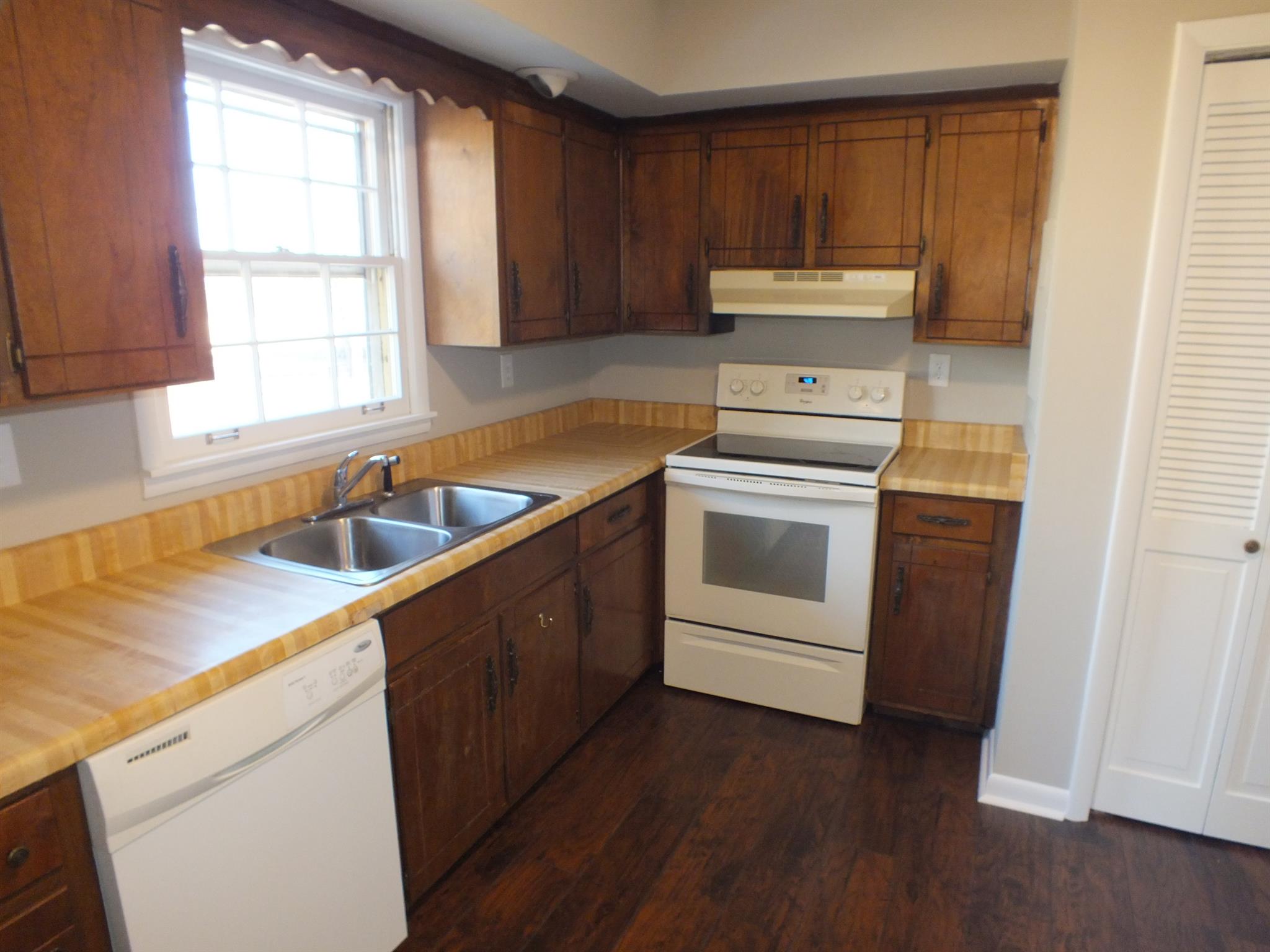 891 Coleman Road Murfreesboro, TN 37127 - Photo 6 of 15 Gallery Image 6