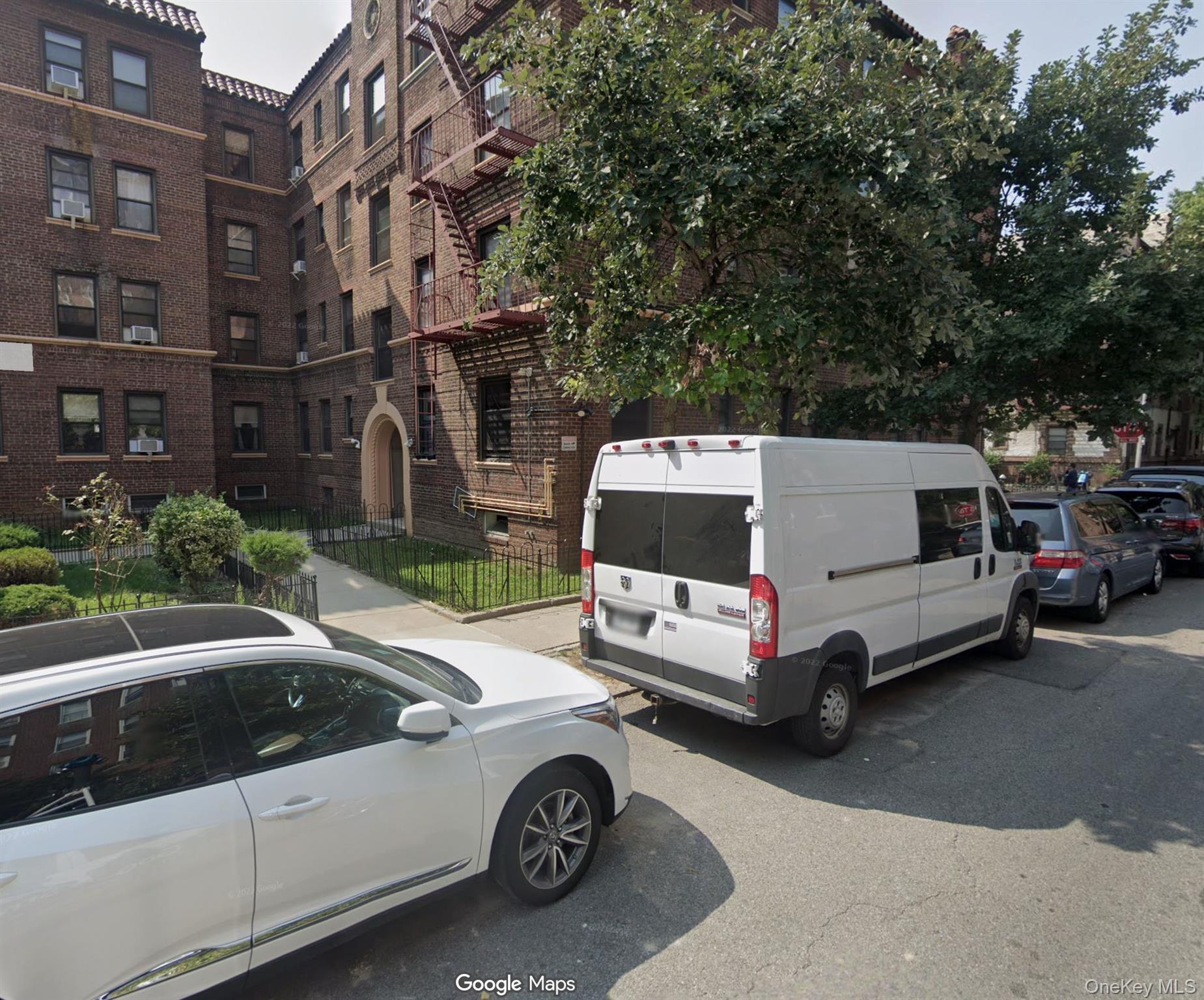 a car parked in front of a building