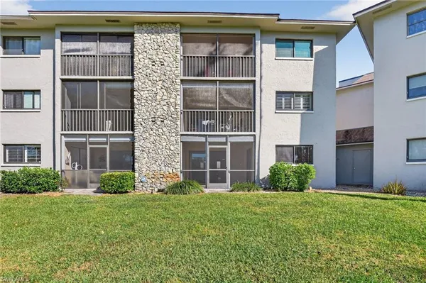 $290,000 | 5773 Gage Lane, Unit B101, Naples, FL 34113