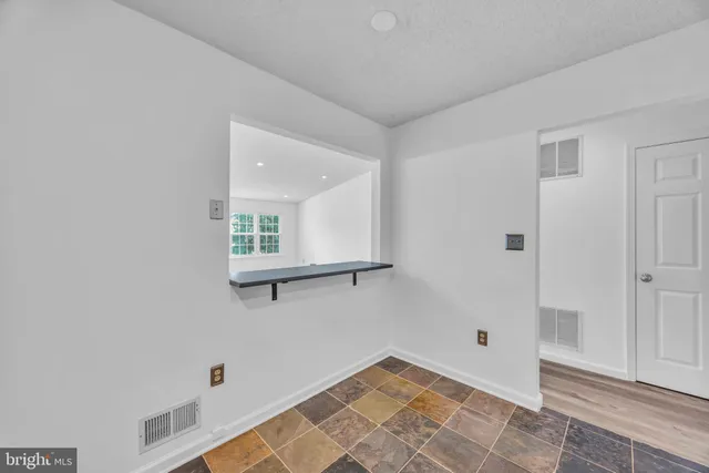 $389,900 | 22 Arthur Glick Boulevard, Franklin Park, NJ 08823