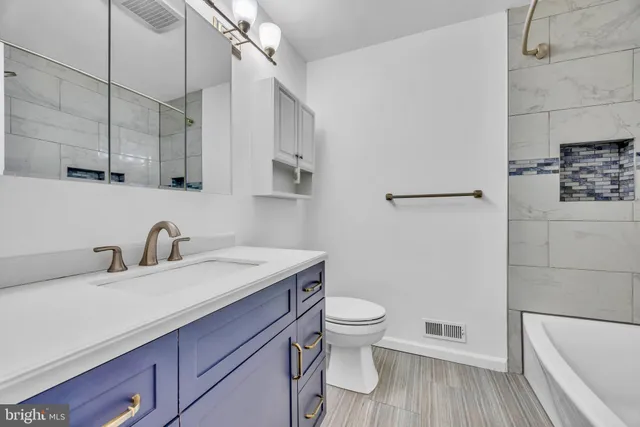 $389,900 | 22 Arthur Glick Boulevard, Franklin Park, NJ 08823