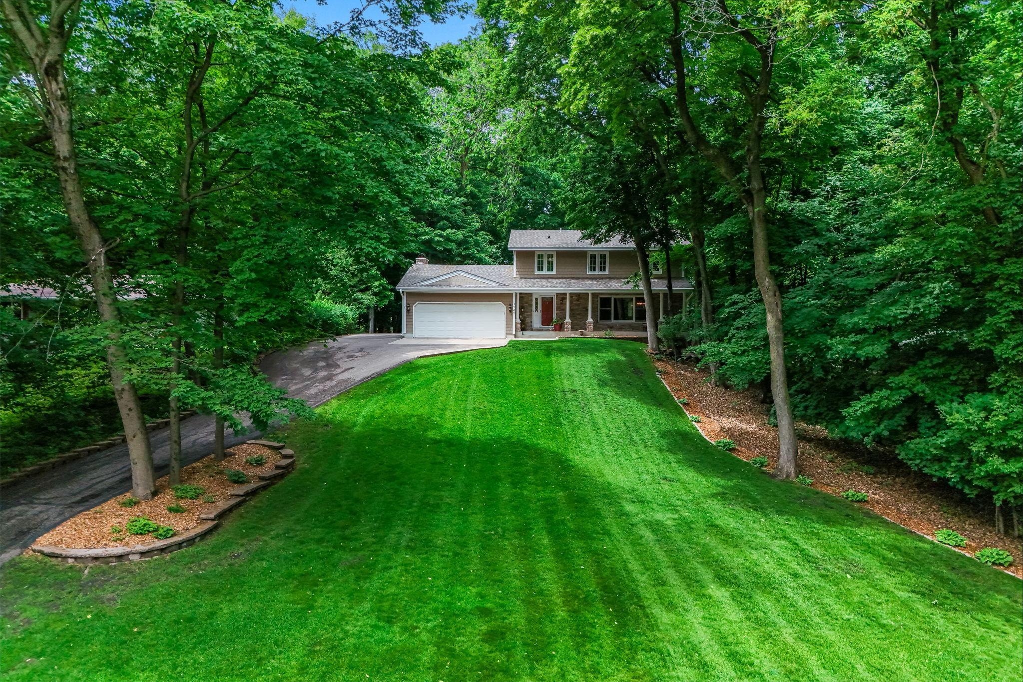 3924 Tonkawood Road Minnetonka, MN 55345 - Photo 2 of 47