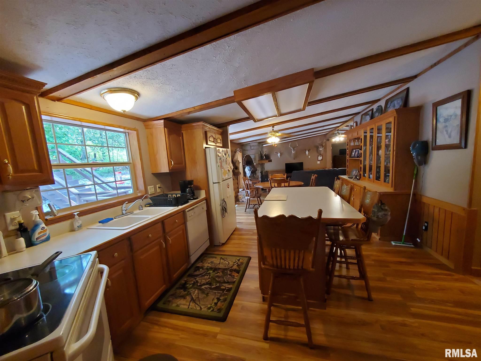 241 Bassett Road Elizabethtown, IL 62931 - Photo 13 of 20 Gallery Image 13