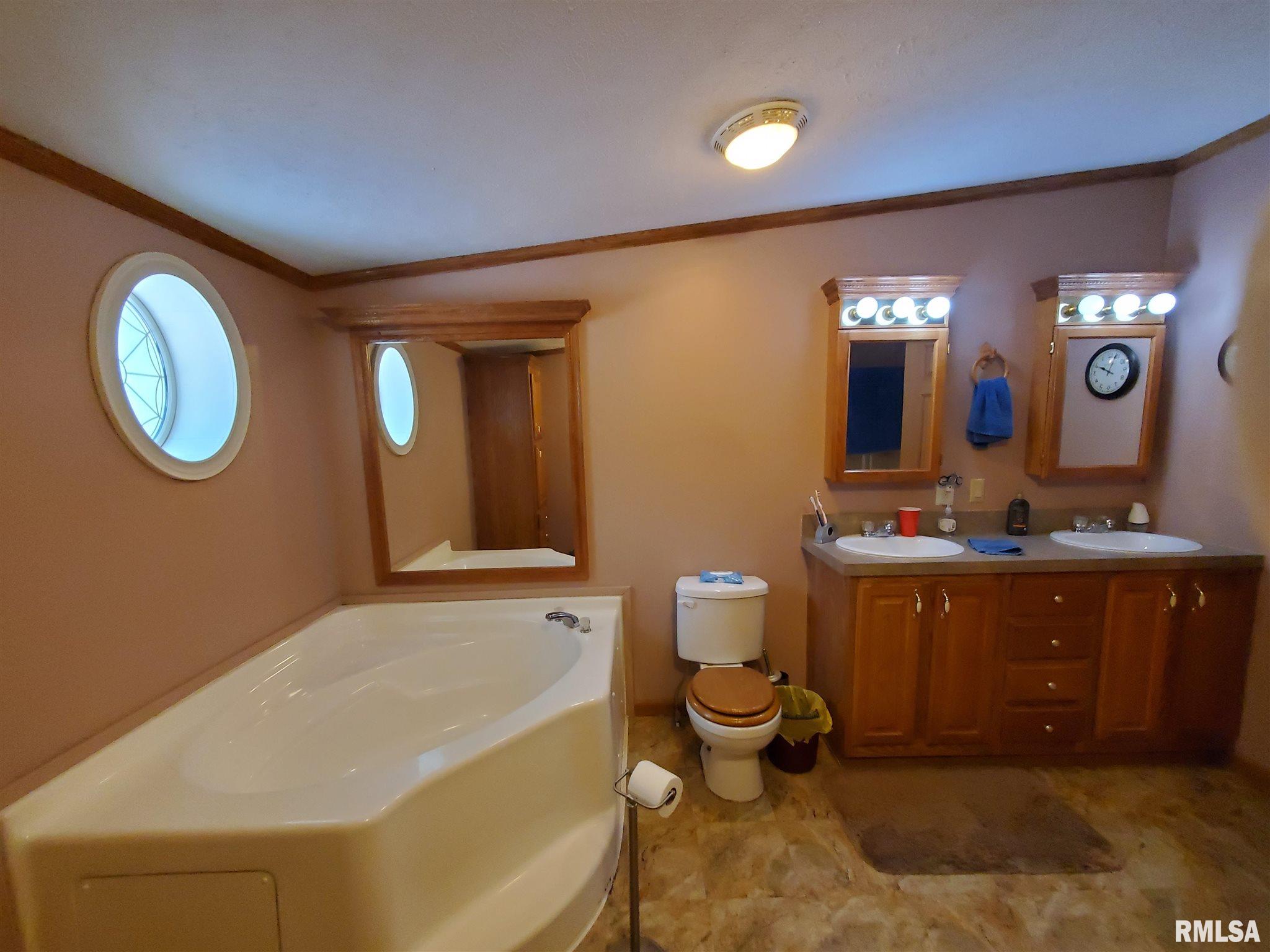 241 Bassett Road Elizabethtown, IL 62931 - Photo 16 of 20 Gallery Image 16