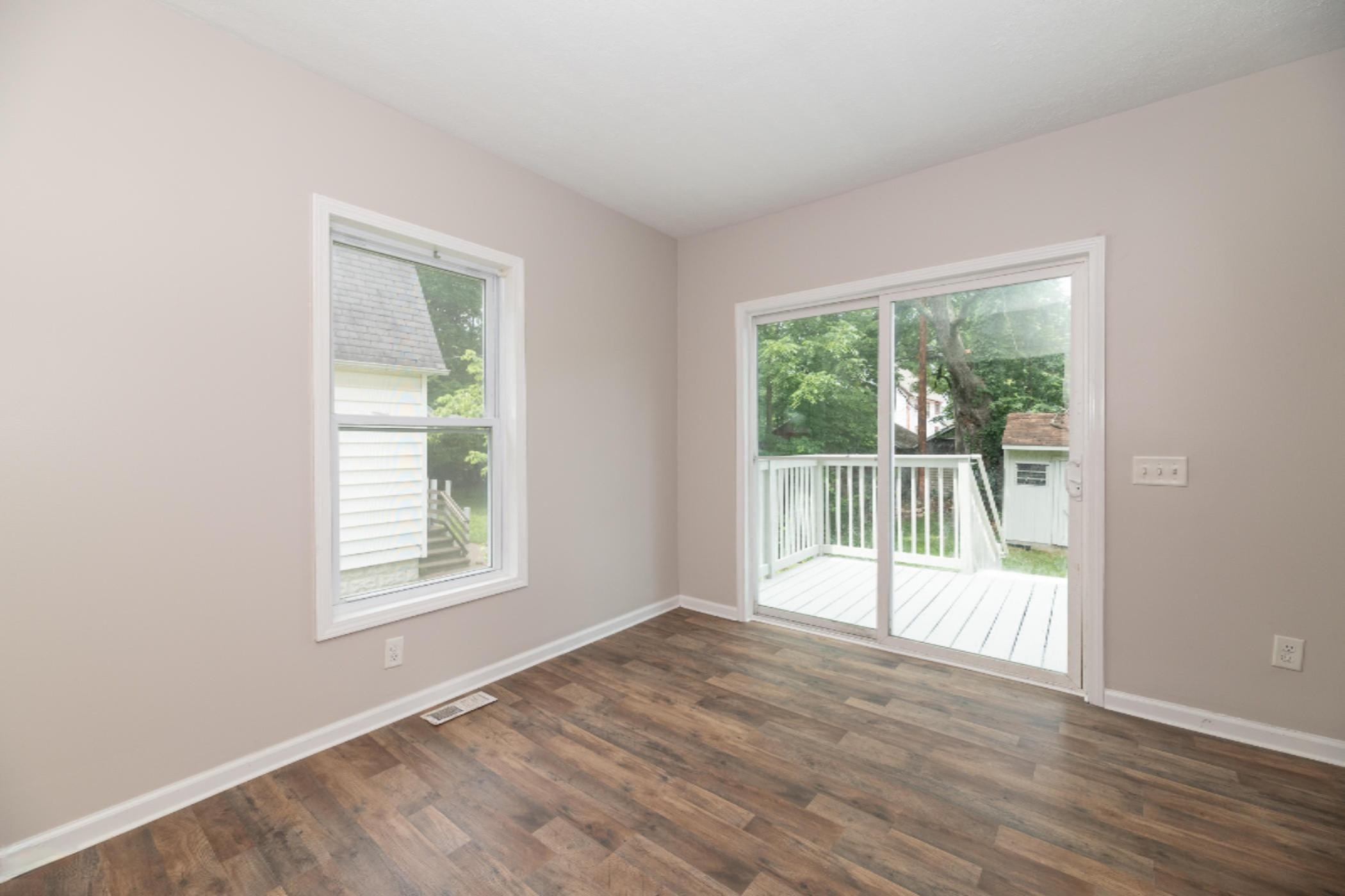 1619 Reed Avenue Kalamazoo, MI 49001 - Photo 7 of 20 1619 Reed-10