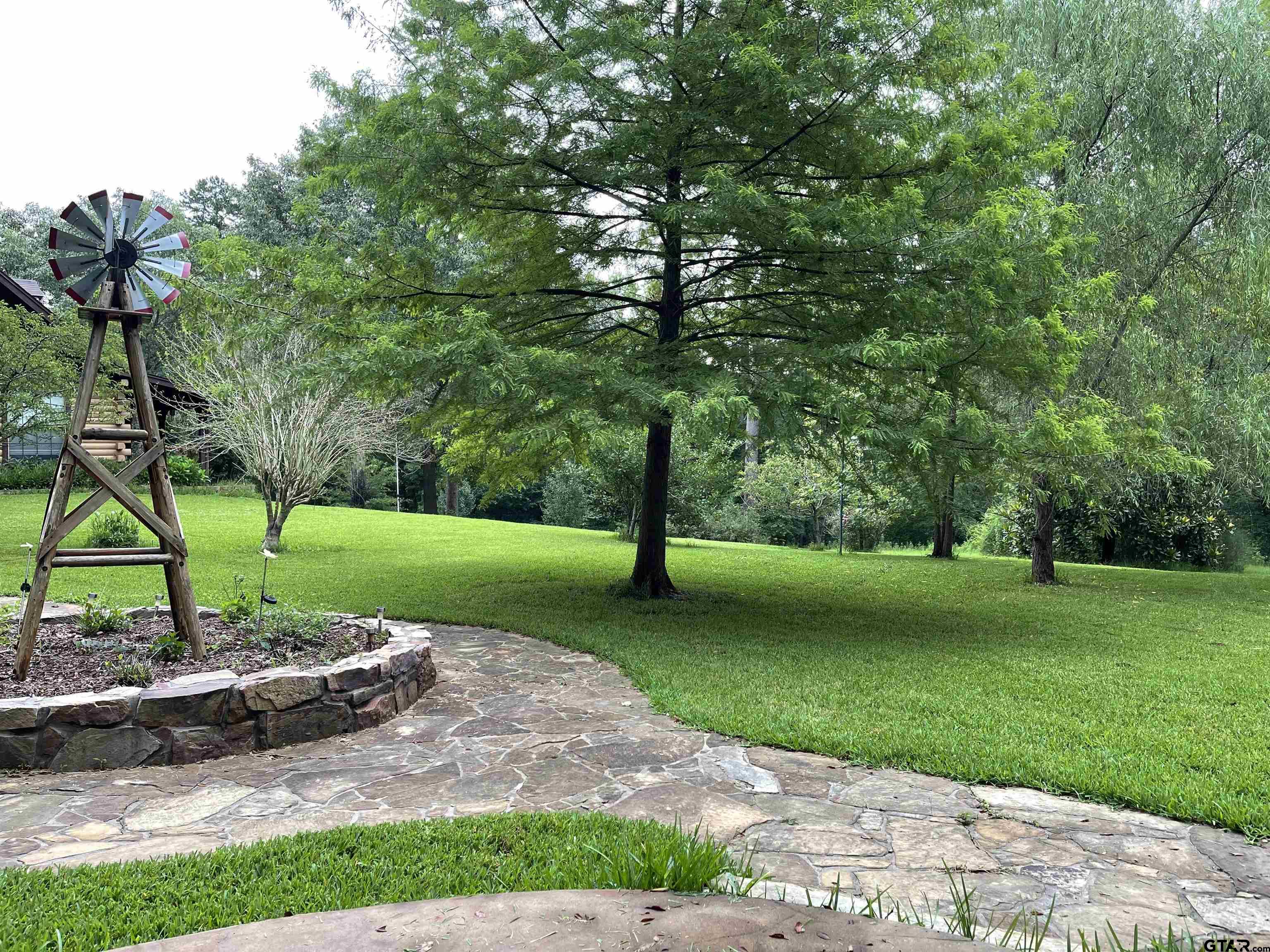 782 Rosie Wady Road Gladewater, TX 75647 - Photo 37 of 41 a view of a park