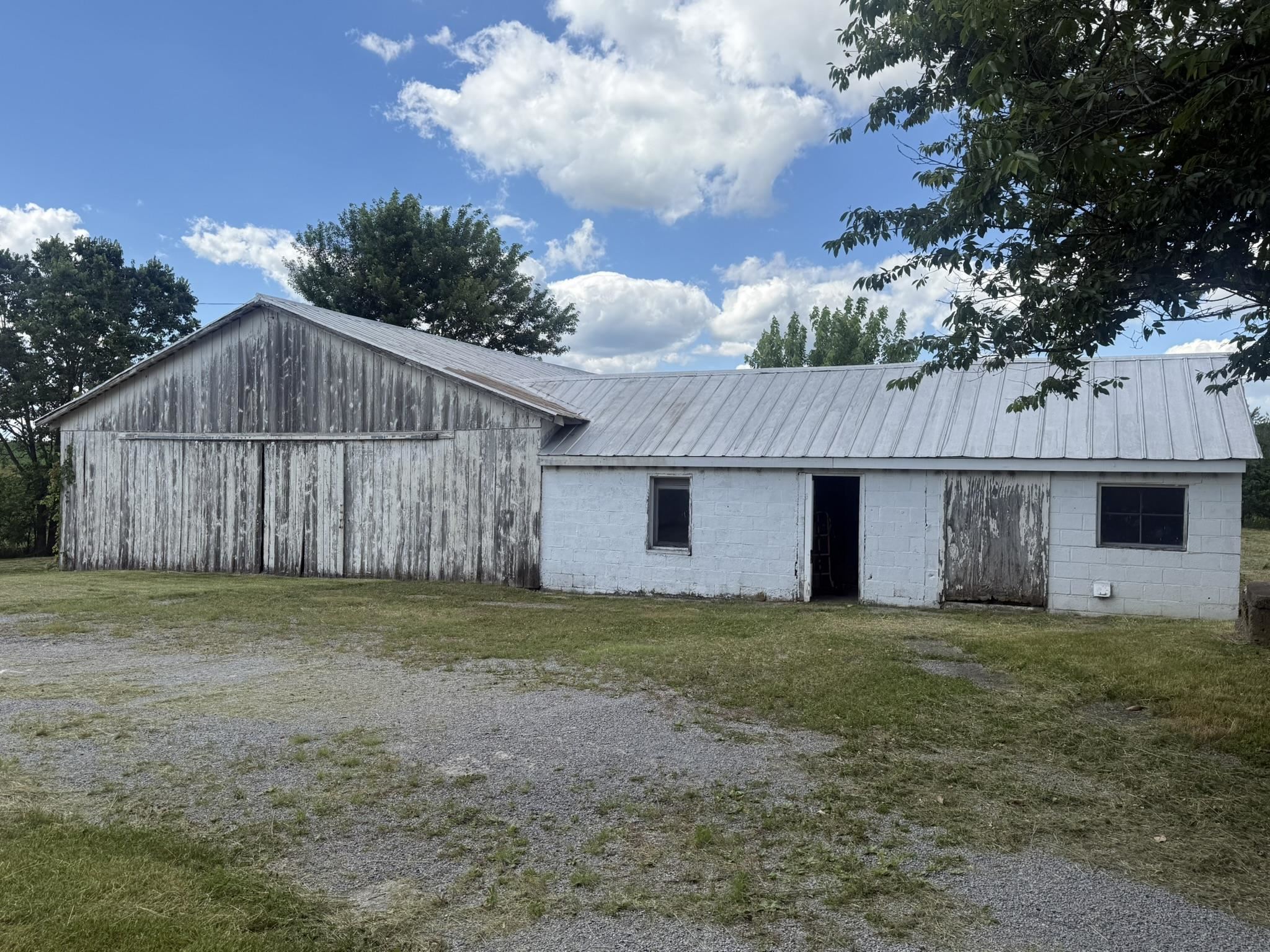 5253 Raymond Road Mayslick, KY 41055 - Photo 11 of 36