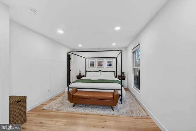 $639,900 | 4010 Novar Drive, Chantilly, VA 20151