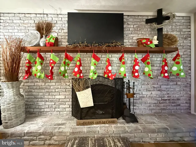 $465,000 | 111 North Bend Terrace, Glen Burnie, MD 21060