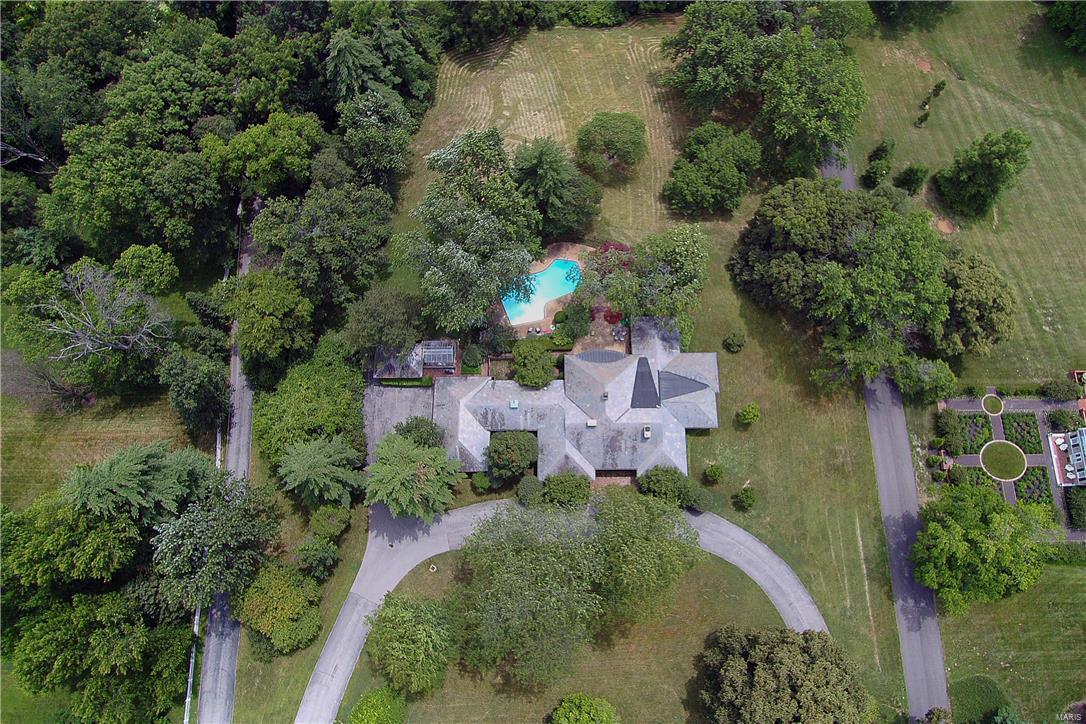 10046 Litzsinger Road St. Louis, MO 63124 - Photo 2 of 8 Gallery Image 2